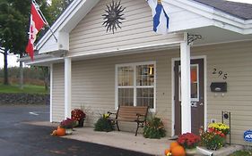 Antigonish Evergreen Inn